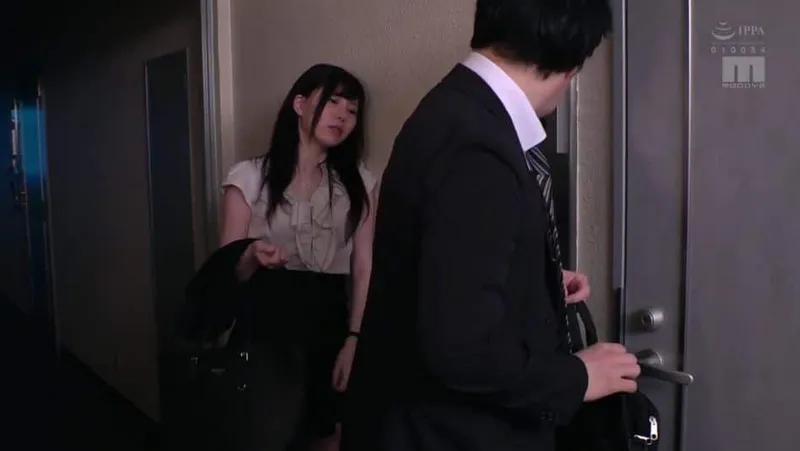 Người vợ cạnh nhà nhận nhầm tôi là ông chồng trong một hôm say xỉn